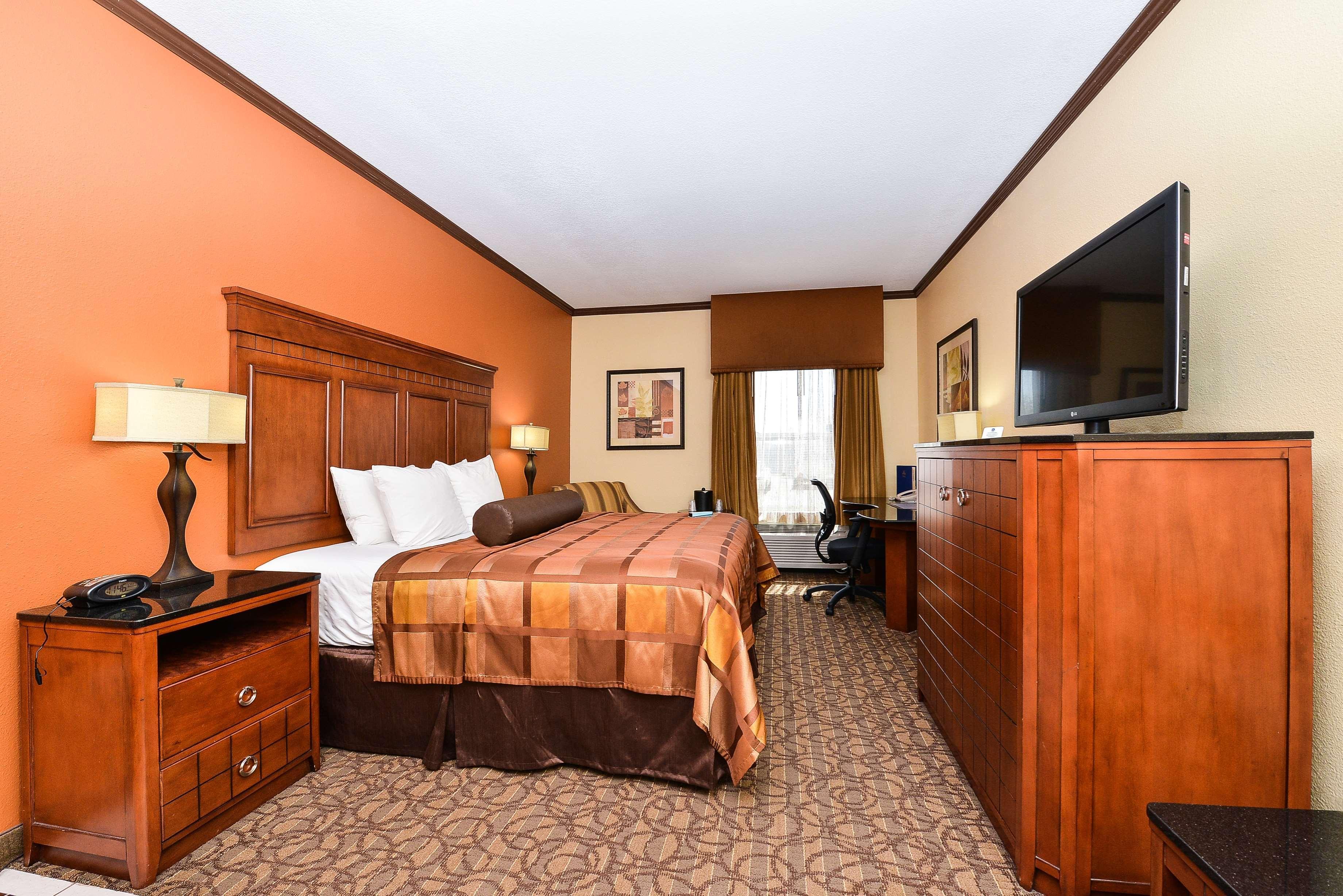 Best Western Plus Midwest Inn&Suites Salina Extérieur photo
