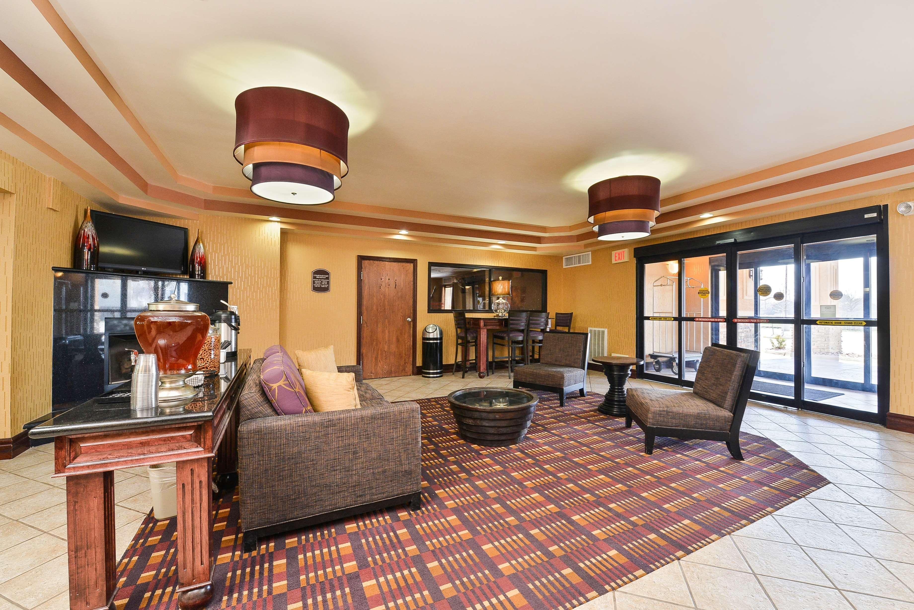 Best Western Plus Midwest Inn&Suites Salina Extérieur photo