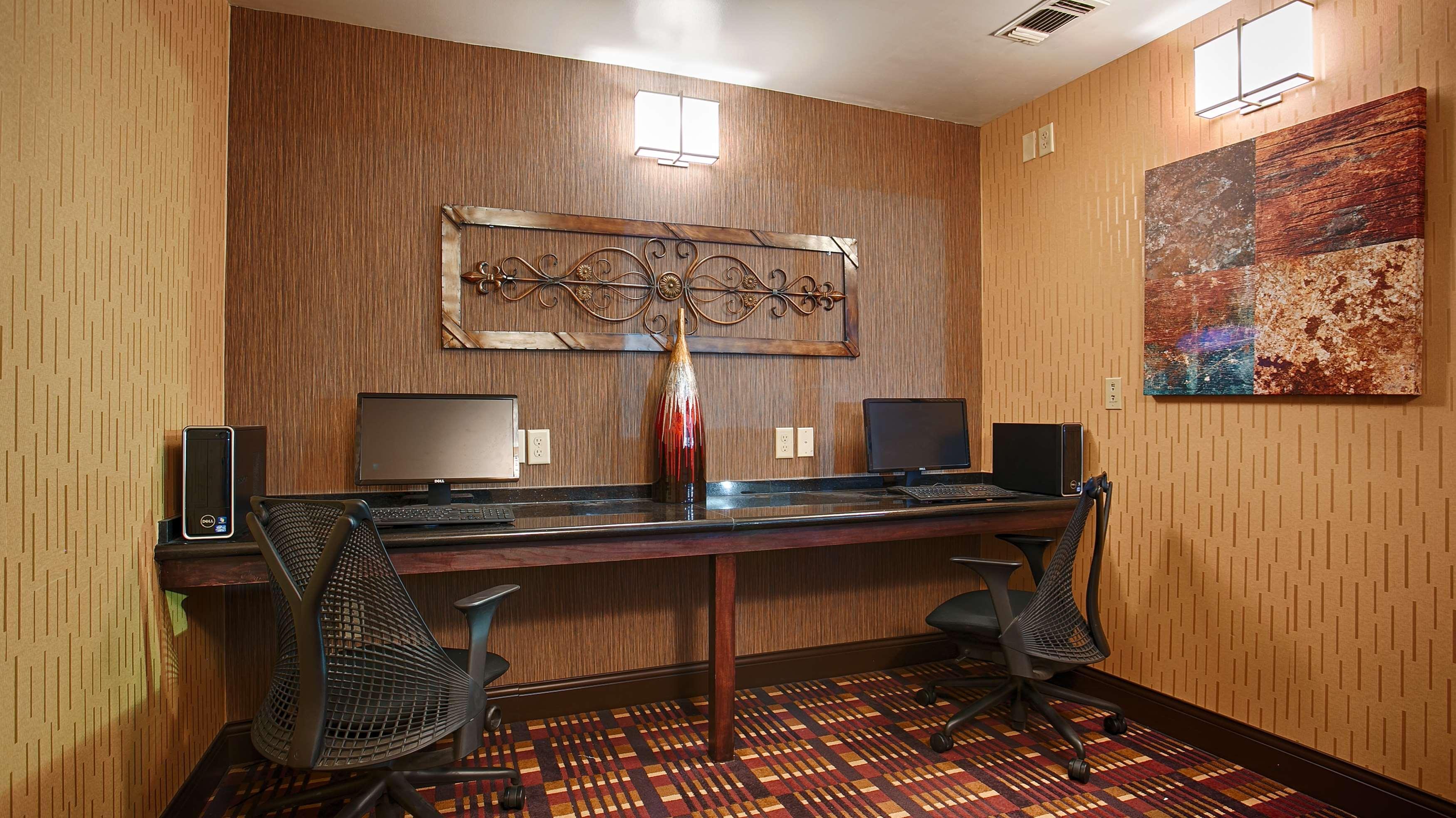 Best Western Plus Midwest Inn&Suites Salina Extérieur photo
